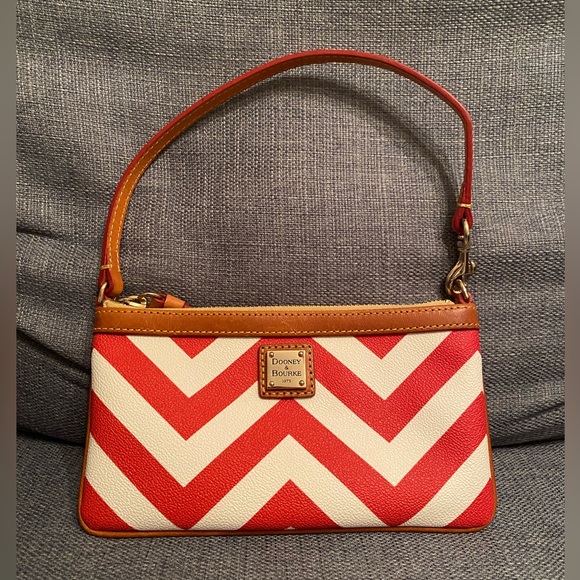 Dooney & Bourke Chevron Wristlet - Picture 2 of 9